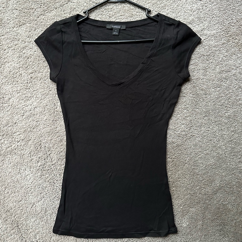 Express V-neck Top - Size S
